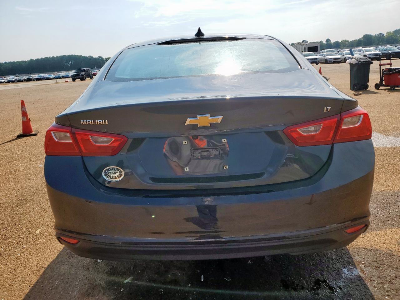 2023 Chevrolet Malibu Lt - Image 6