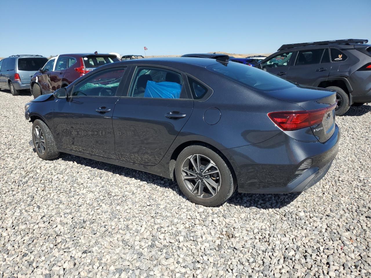 2023 Kia Forte Lx - Фото 2