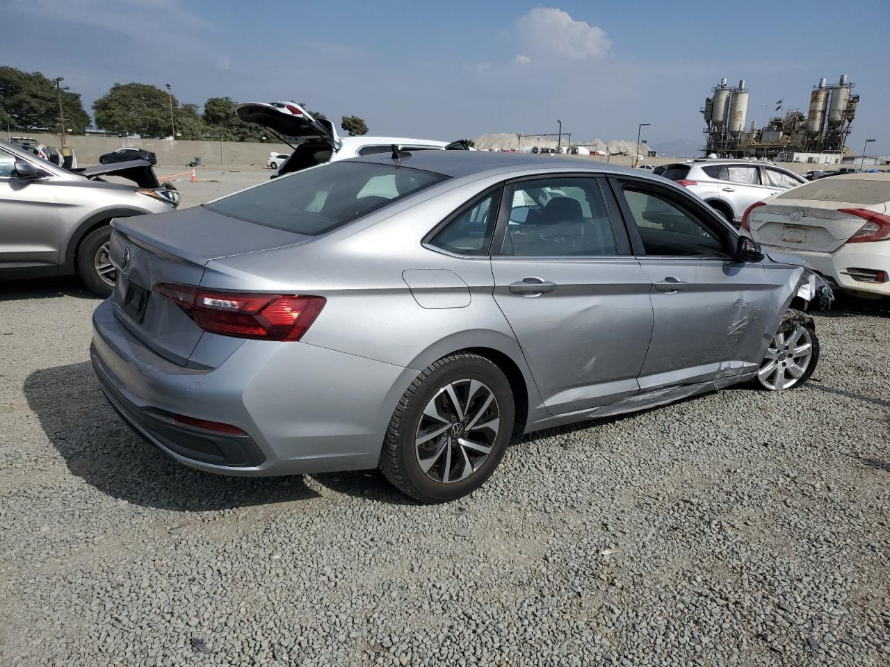 2022 Volkswagen Jetta S - Фото 3