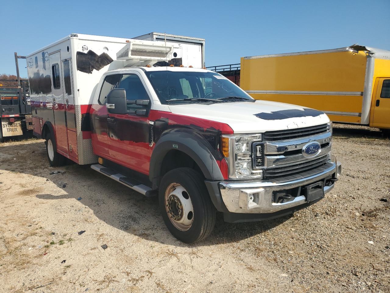 2017 Ford F550 Super Duty - Фото 4