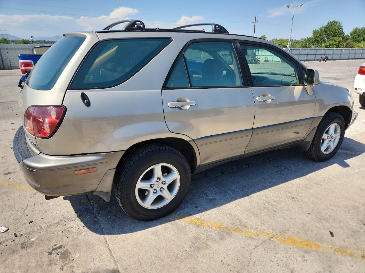 1999 Lexus Rx 300 - Image 3