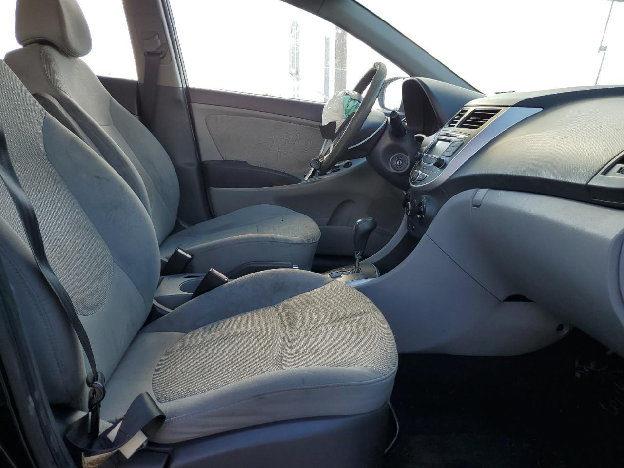 2012 Hyundai Accent Gls - Фото 7
