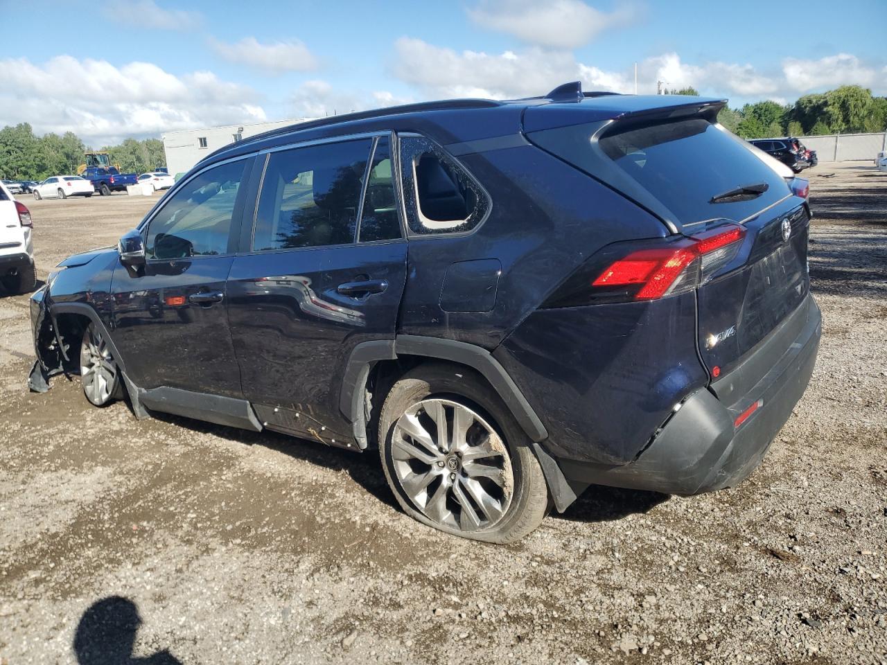 2024 Toyota Rav4 Xle - Фото 2