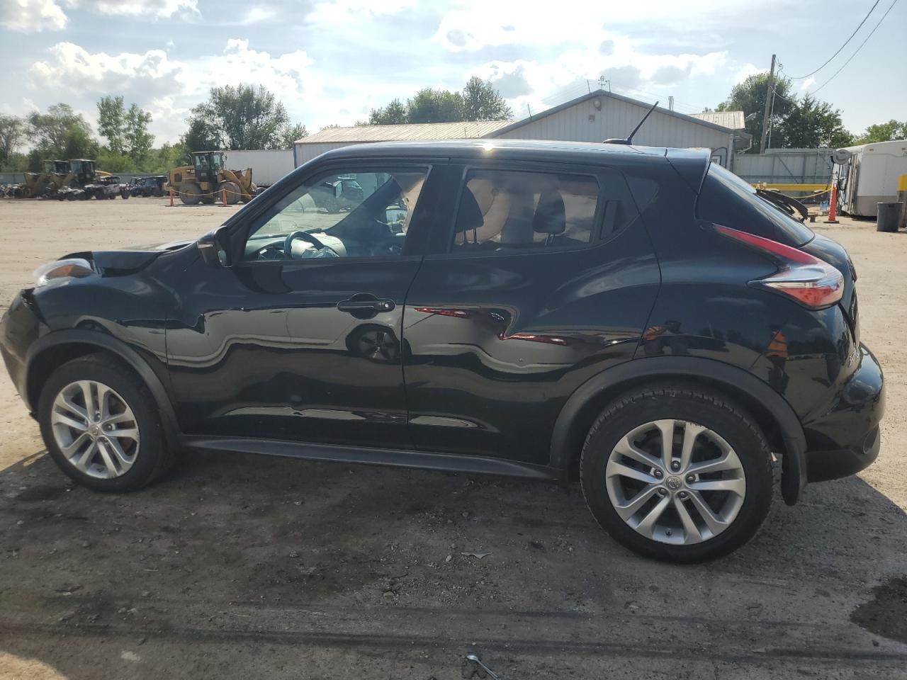 2015 Nissan Juke S - Фото 2