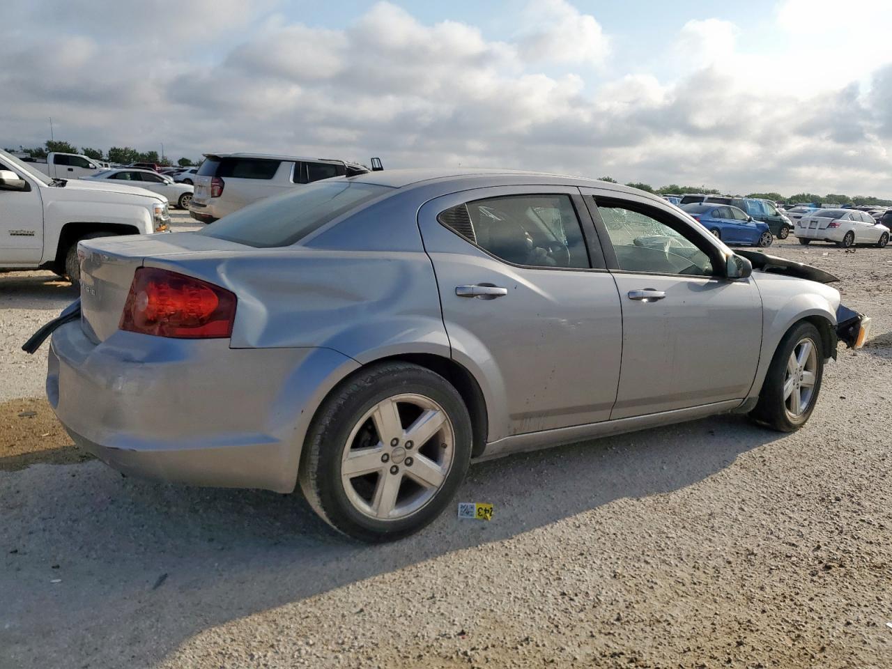 2013 Dodge Avenger Se - Image 3