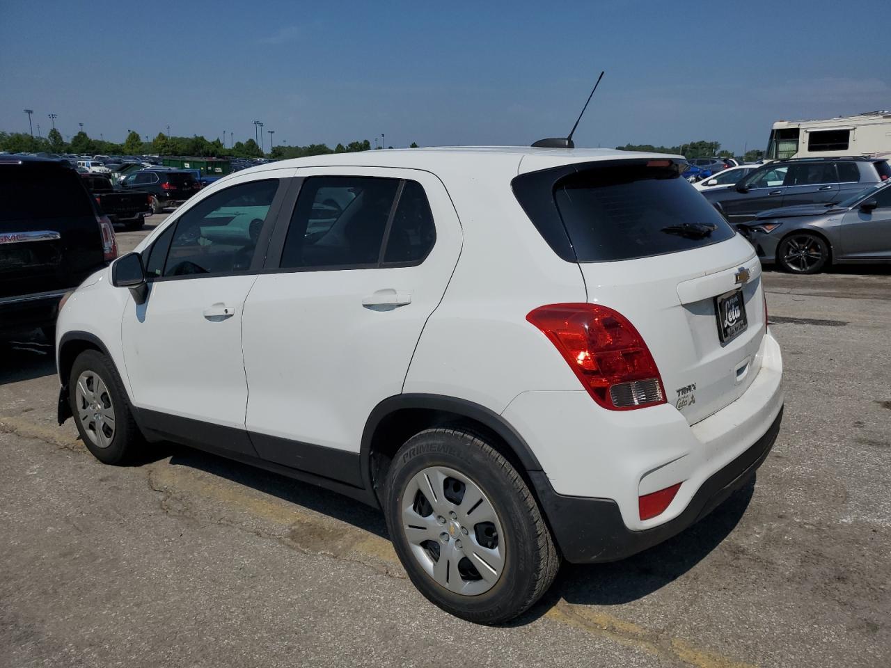 2018 Chevrolet Trax Ls - Фото 2
