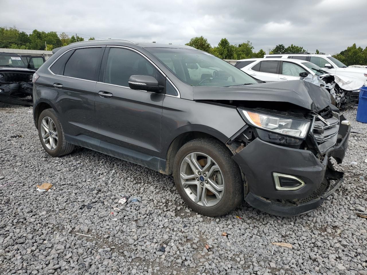 2017 Ford Edge Titanium - Фото 4