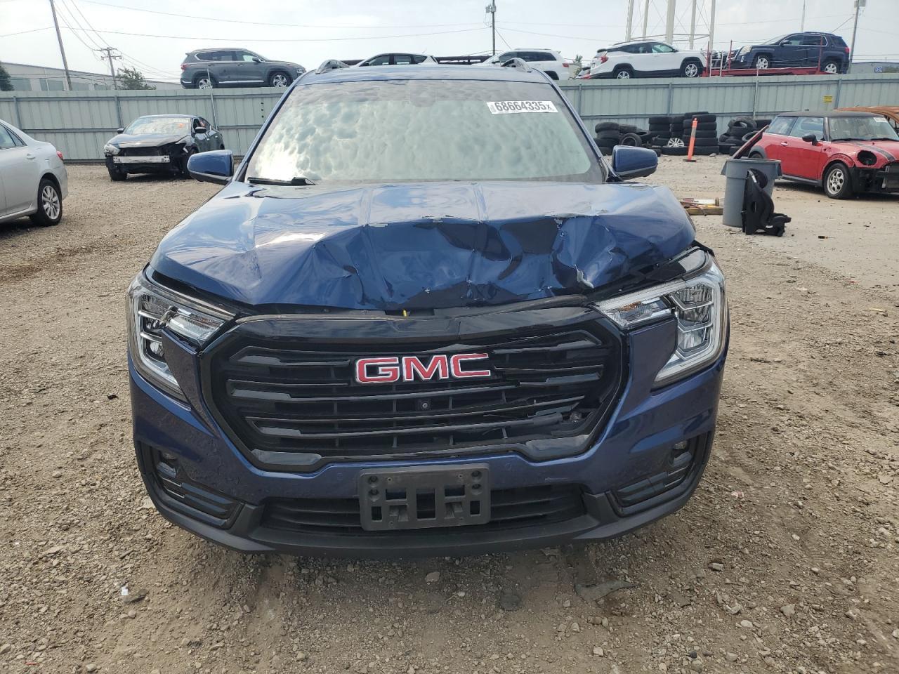 2022 GMC Terrain Slt - Image 5