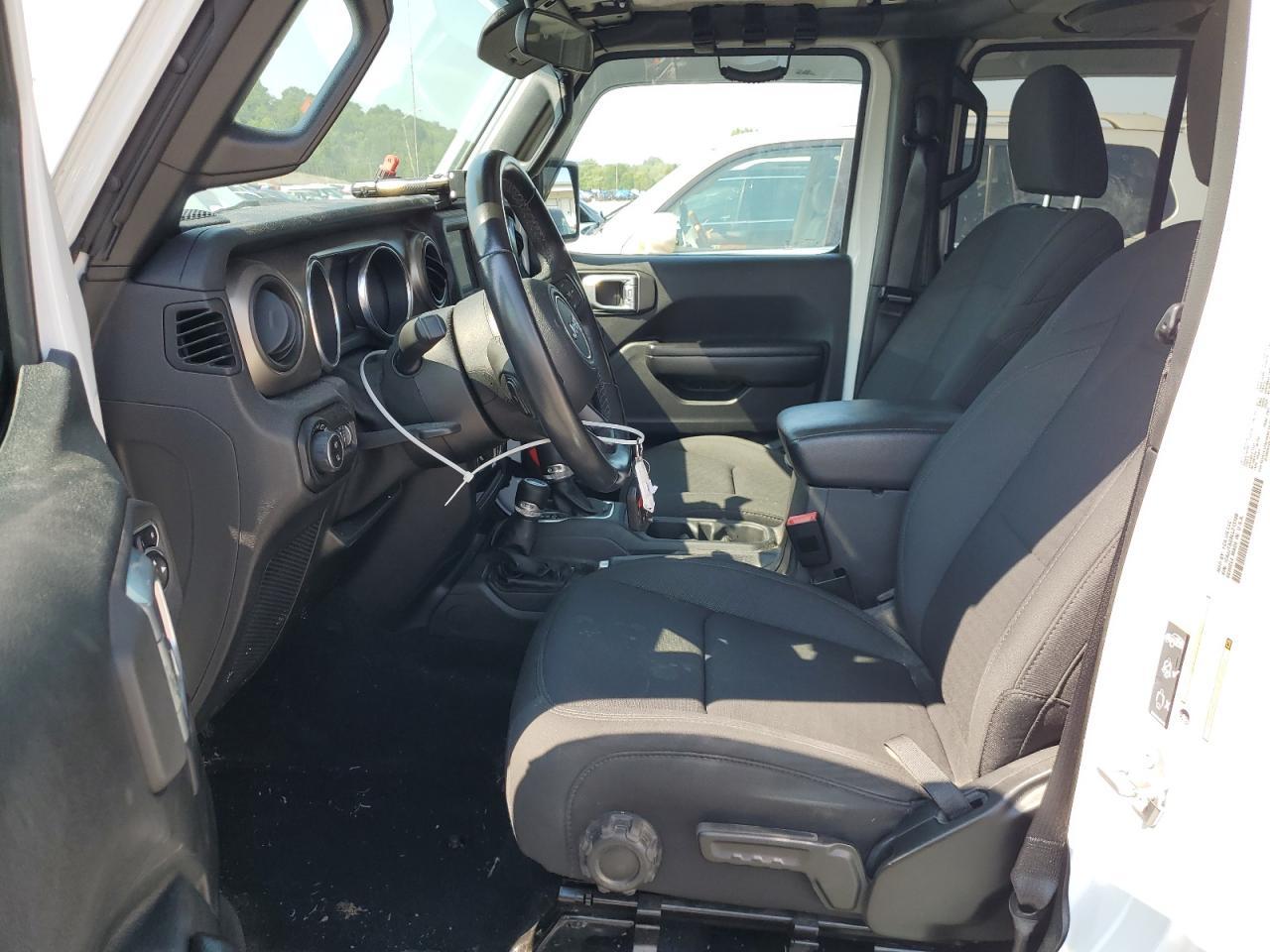 2020 Jeep Gladiator Sport - Фото 7