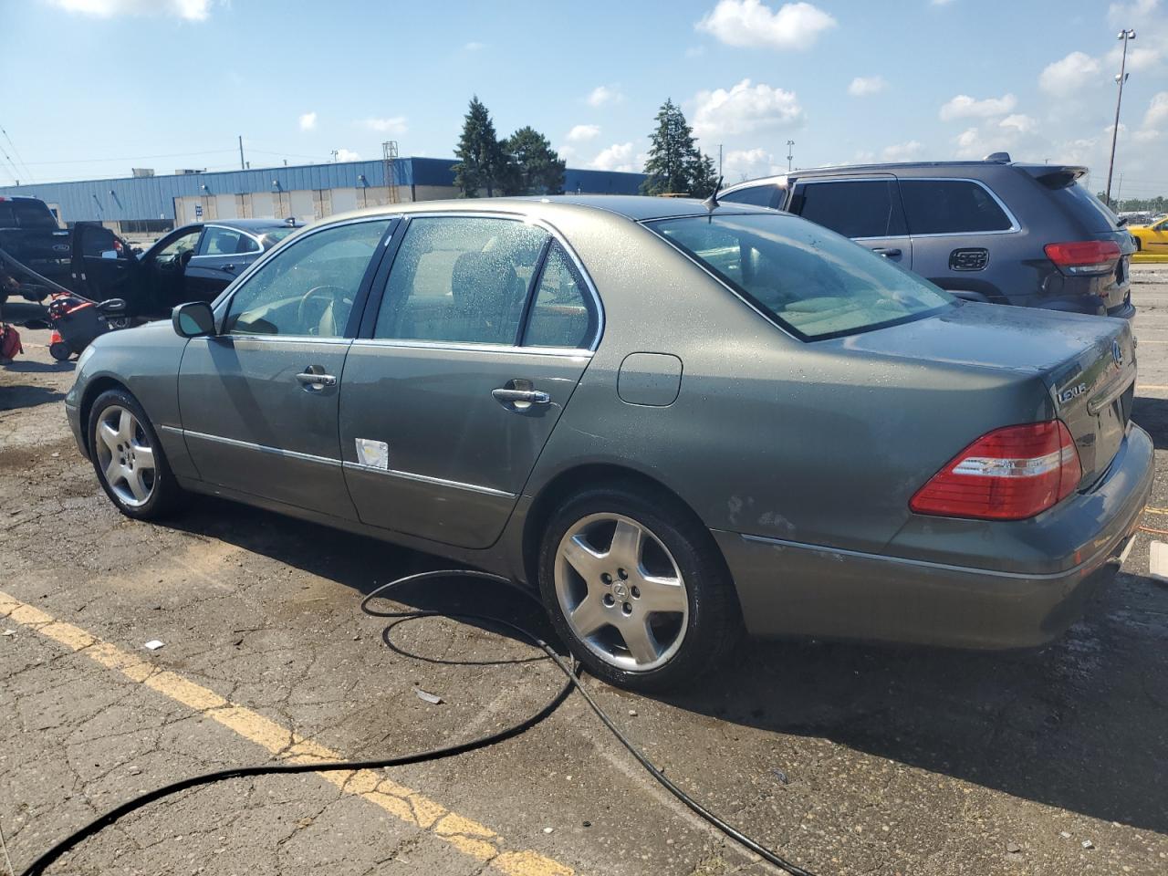 2005 Lexus Ls 430 - Image 2