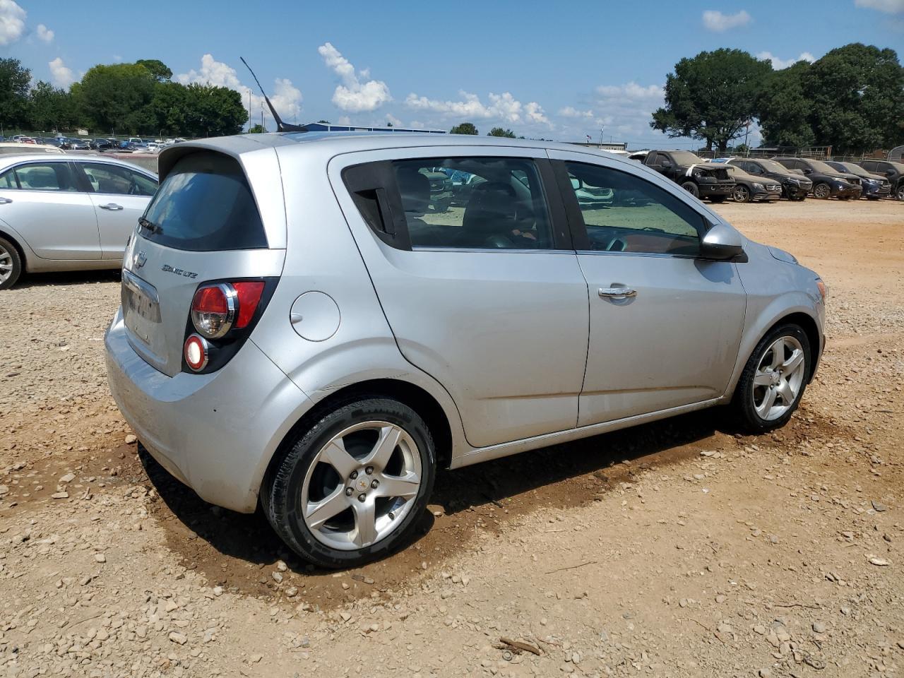 2012 Chevrolet Sonic Ltz - Image 3
