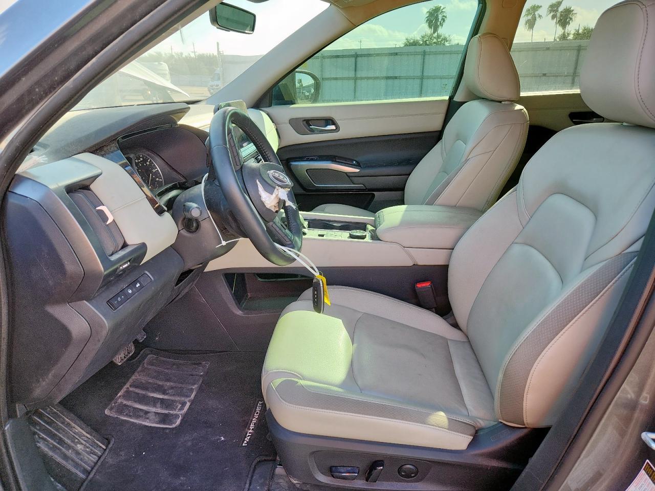 2023 Nissan Pathfinder Sl - Image 7