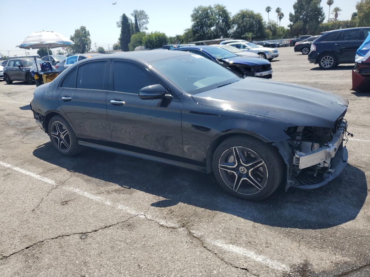 2022 Mercedes-Benz E 350 - Фото 4