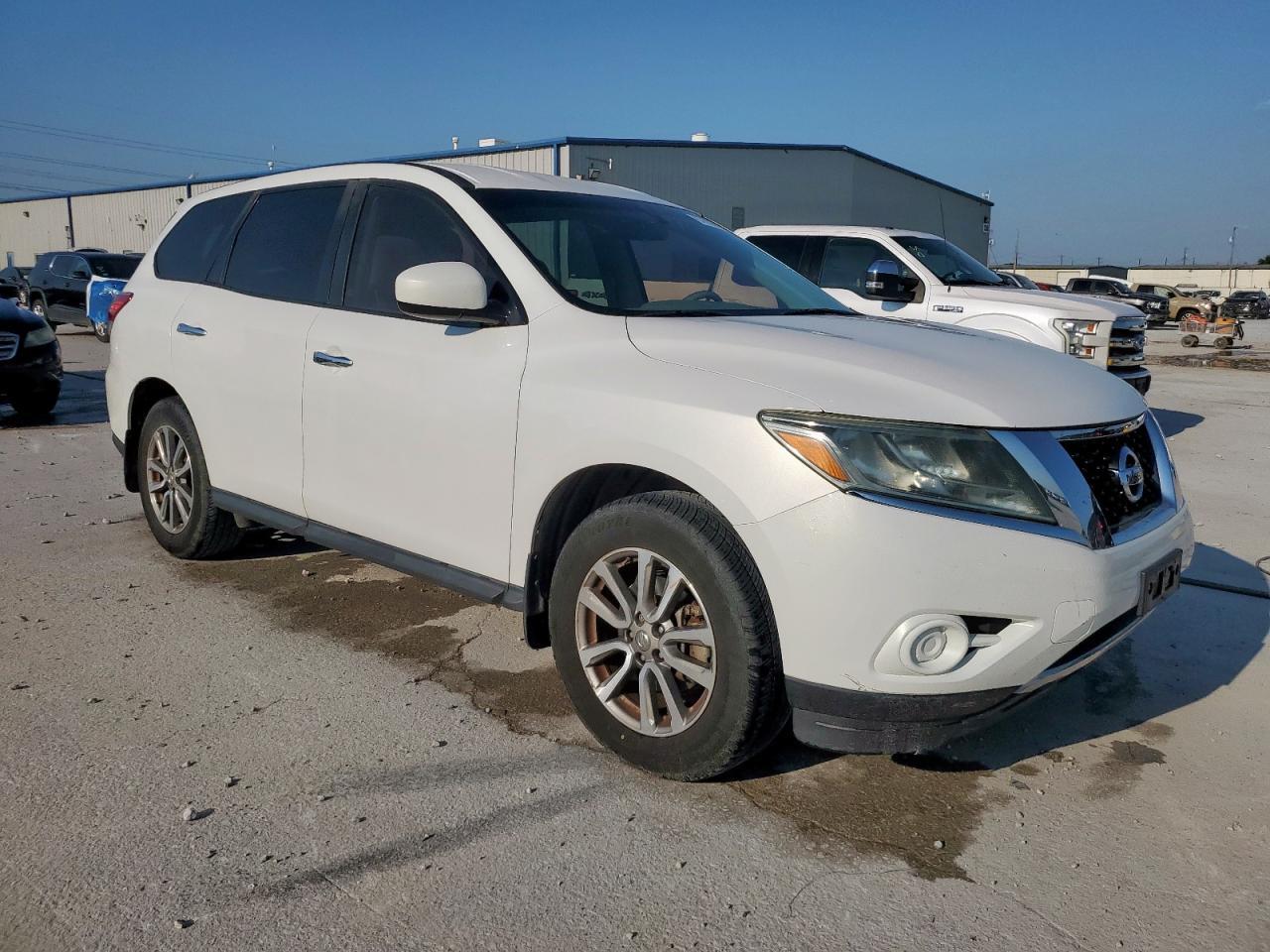 2014 Nissan Pathfinder S - Фото 4