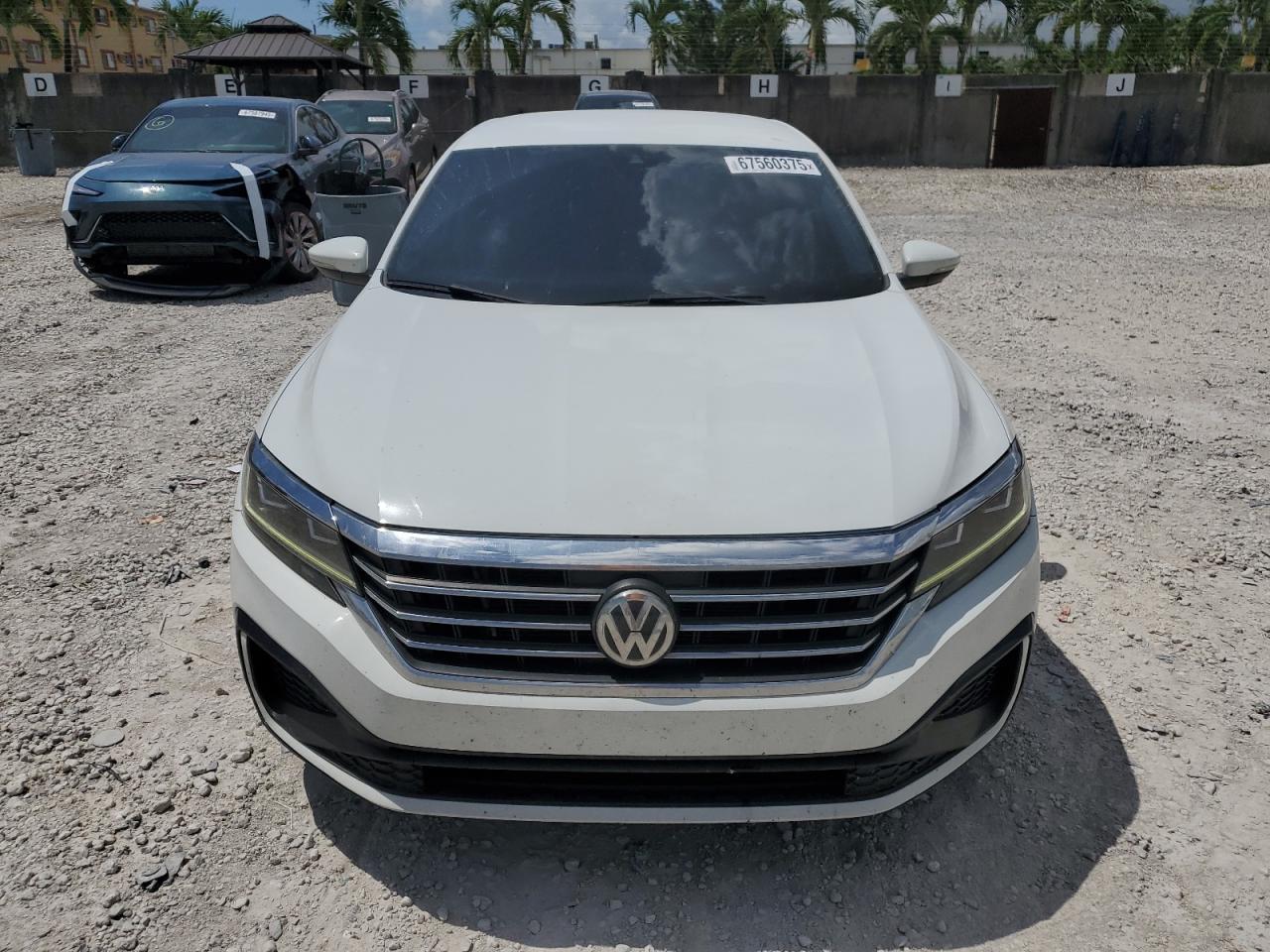 2020 Volkswagen Passat Se - Фото 5