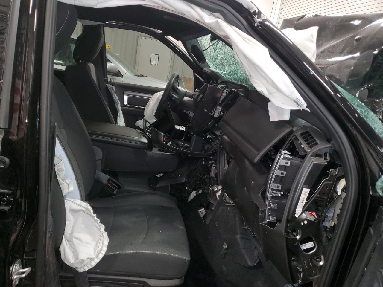 2021 Ram 1500 Classic Slt - Image 7