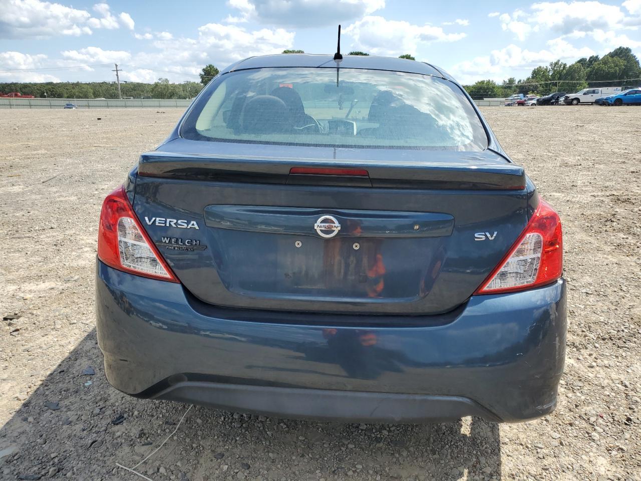 2017 Nissan Versa S - Image 6