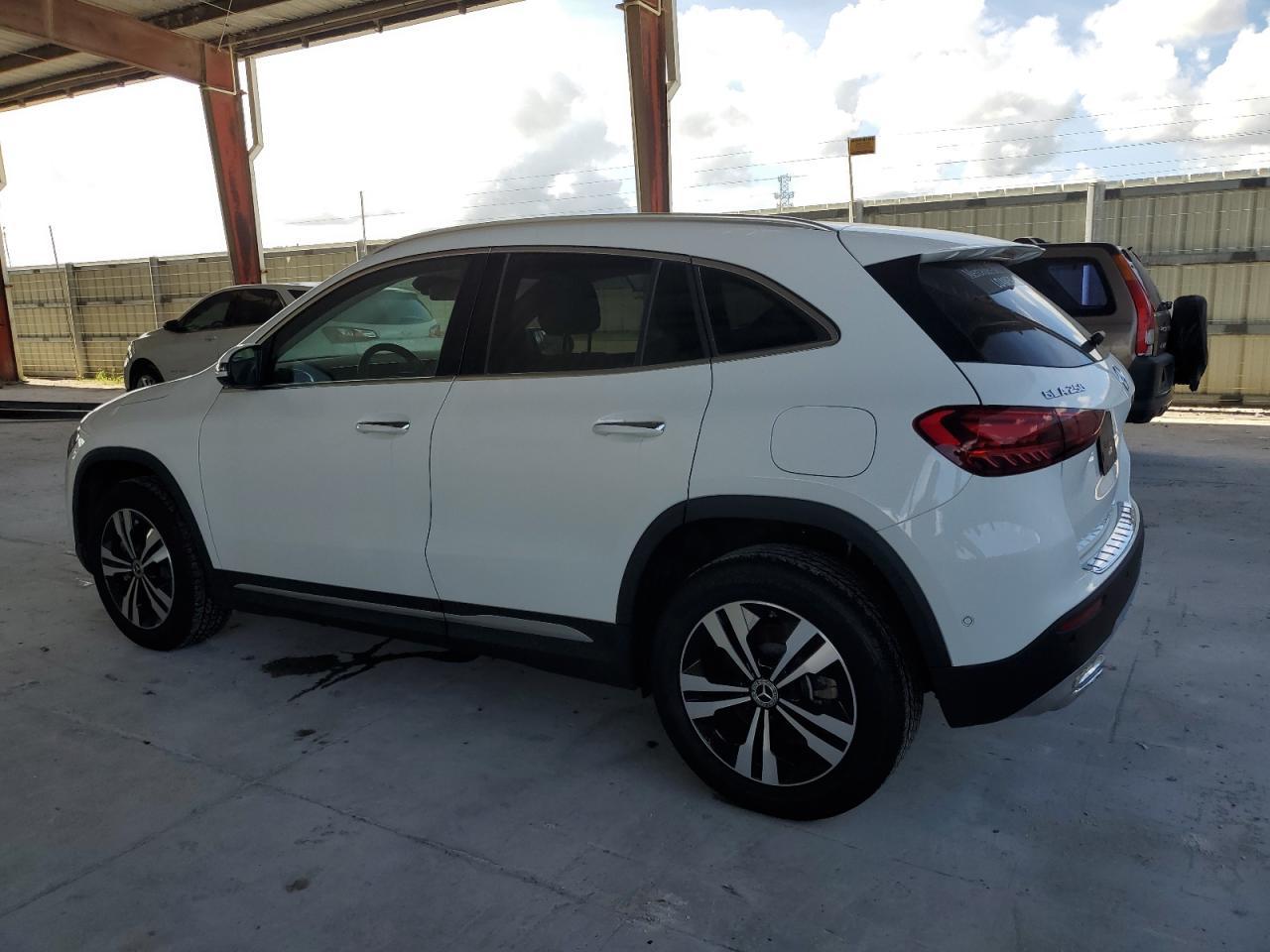 2025 Mercedes-Benz Gla 250 - Фото 2