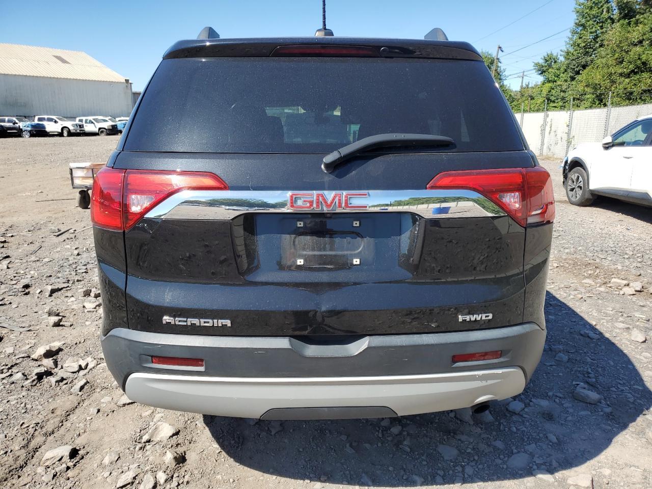 2017 GMC Acadia Sle - Image 6