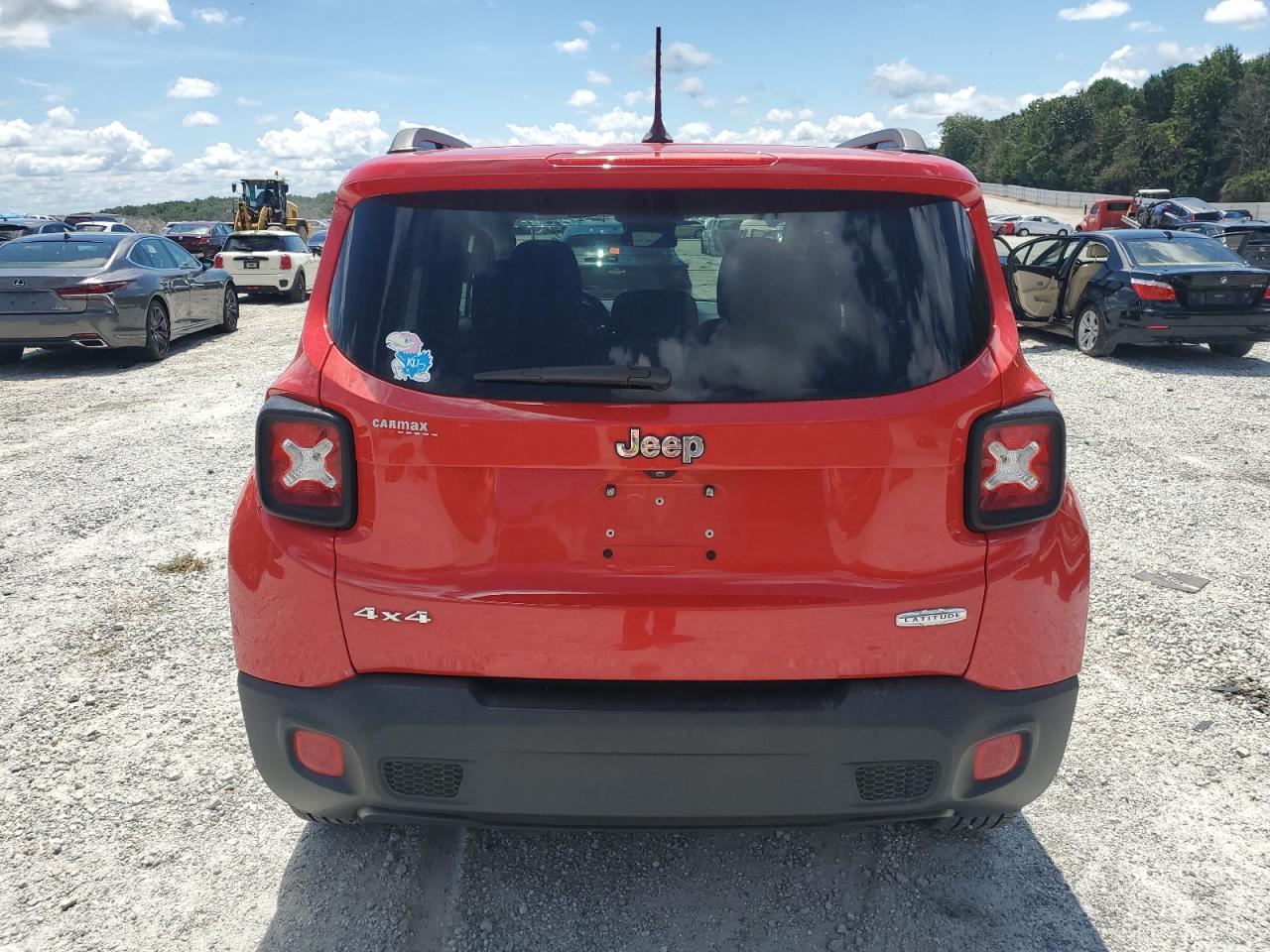 2015 Jeep Renegade Latitude - Image 6