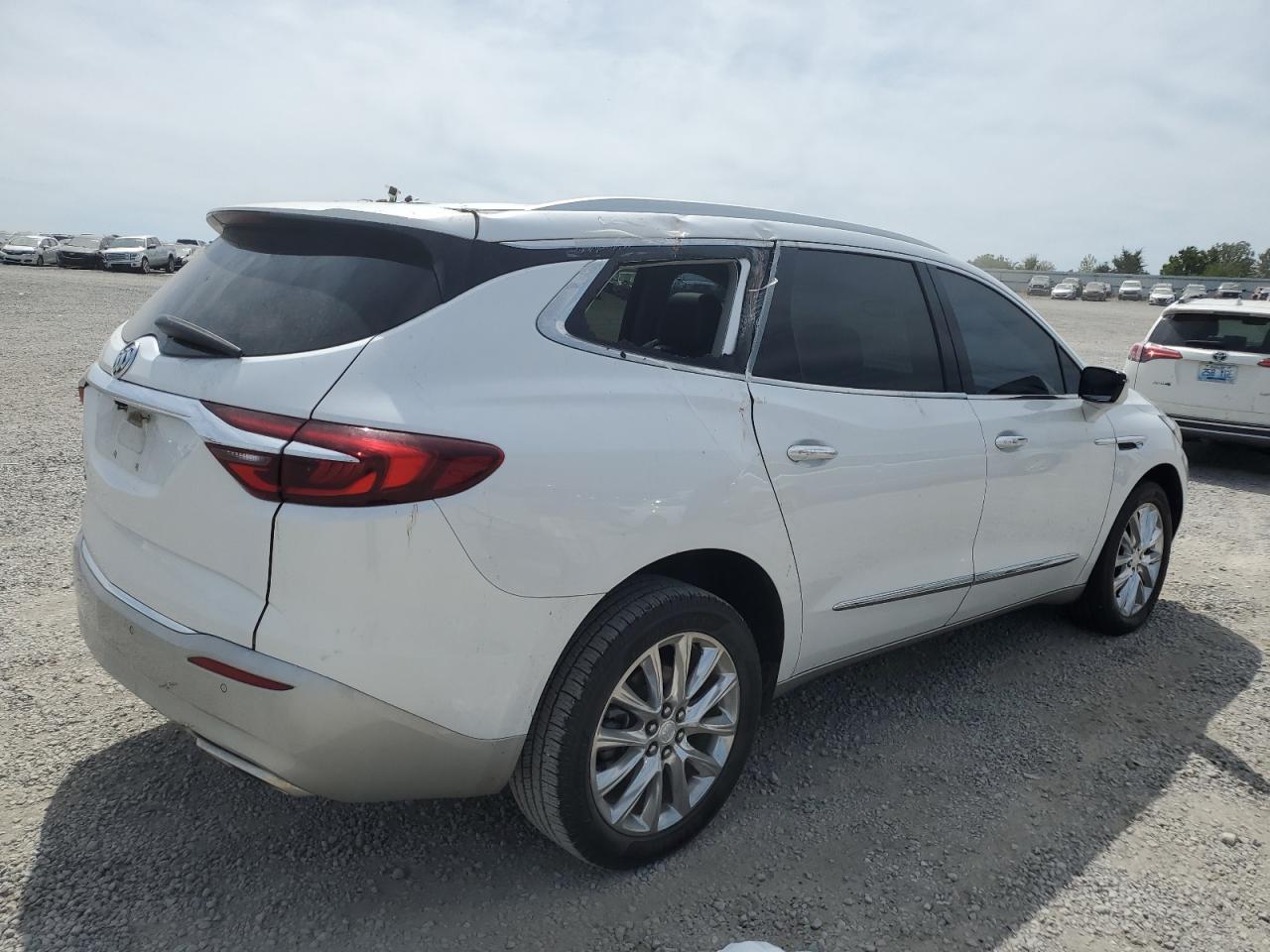 2021 Buick Enclave Premium - Image 3