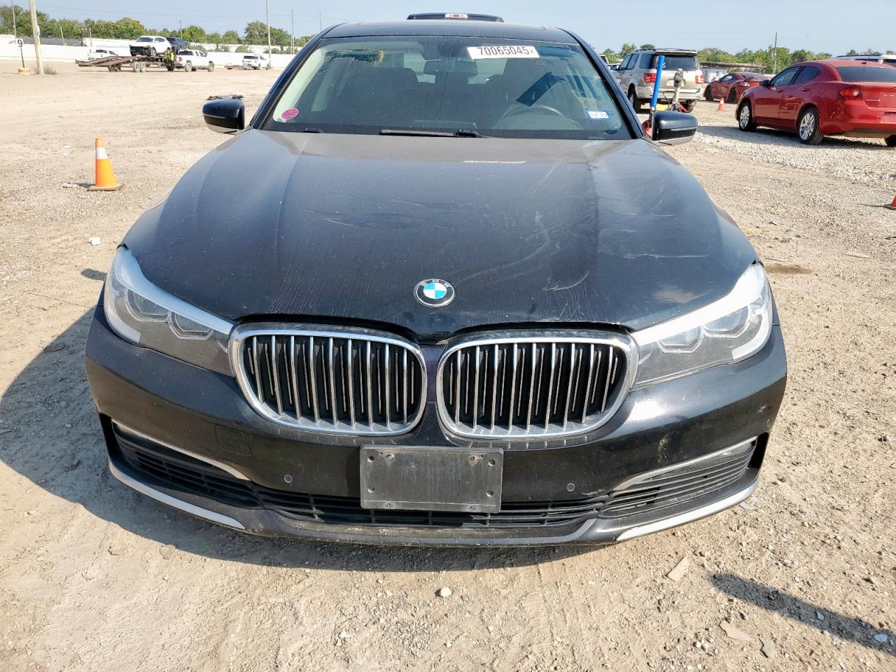 2018 BMW 740 I - Image 5