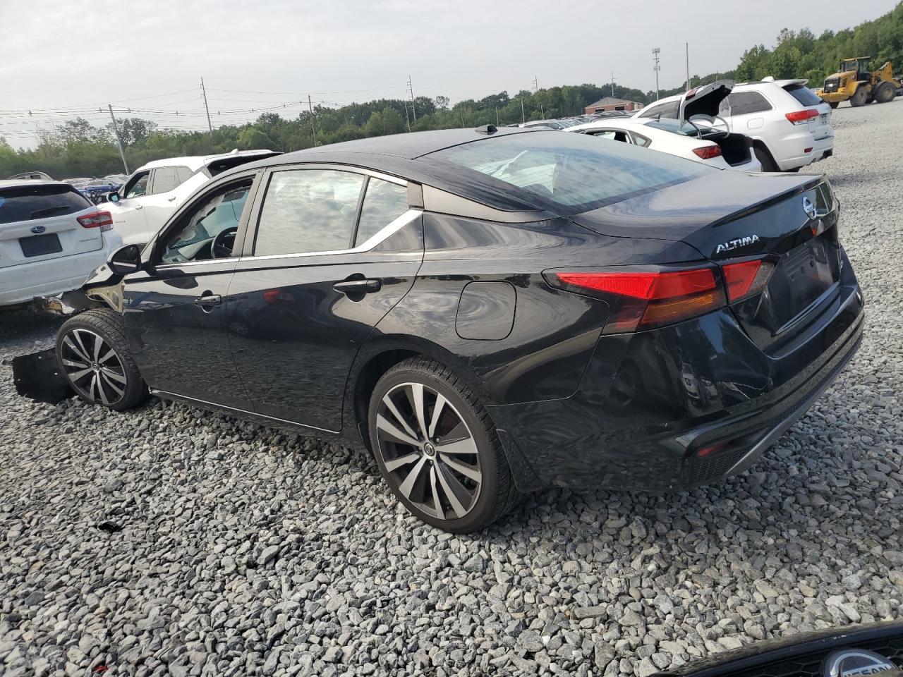 2020 Nissan Altima Sr - Фото 2