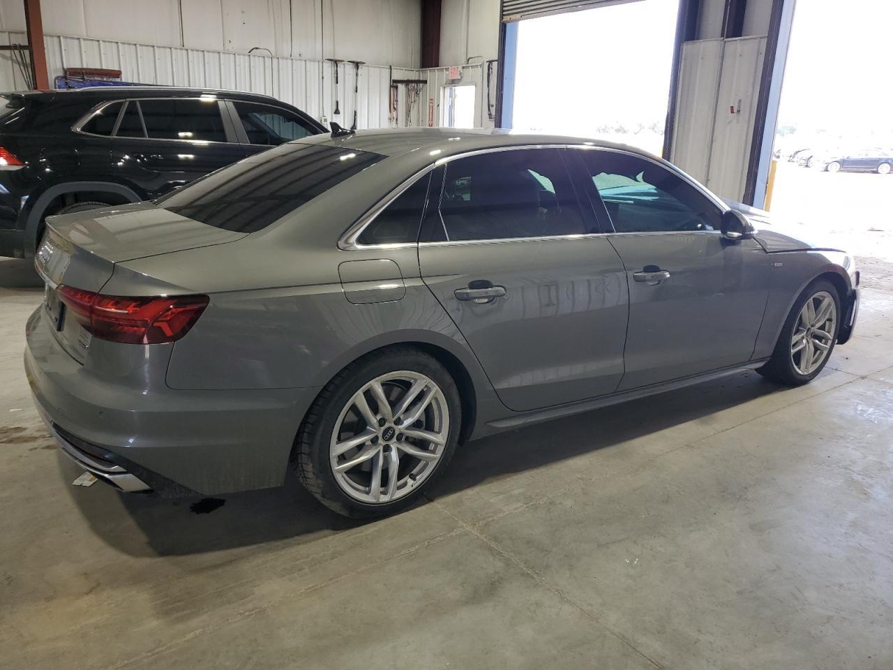 2023 Audi A4 Premium Plus 45 - Фото 3