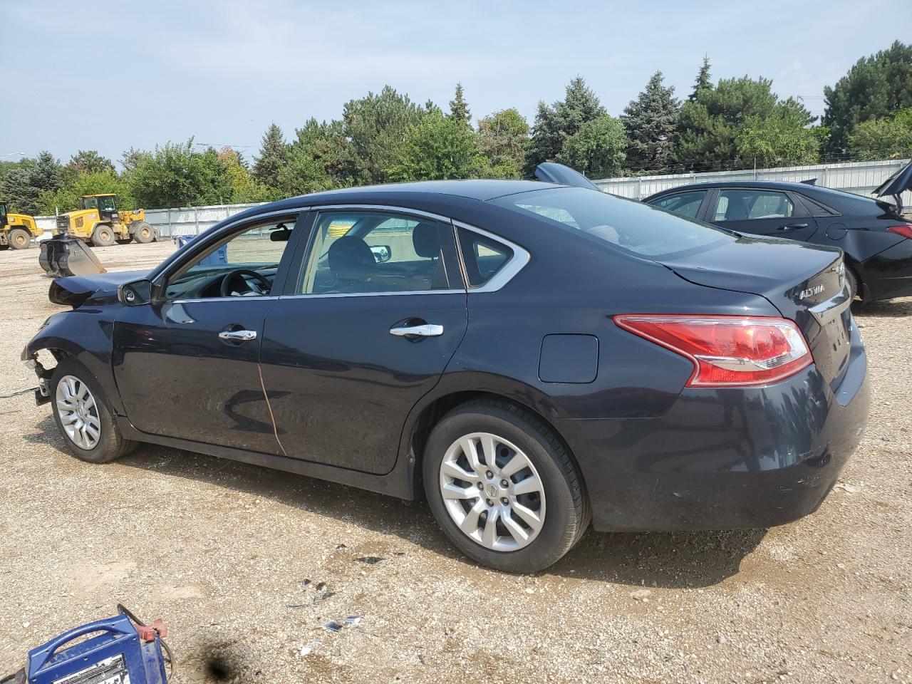 2013 Nissan Altima 2.5 - Фото 2