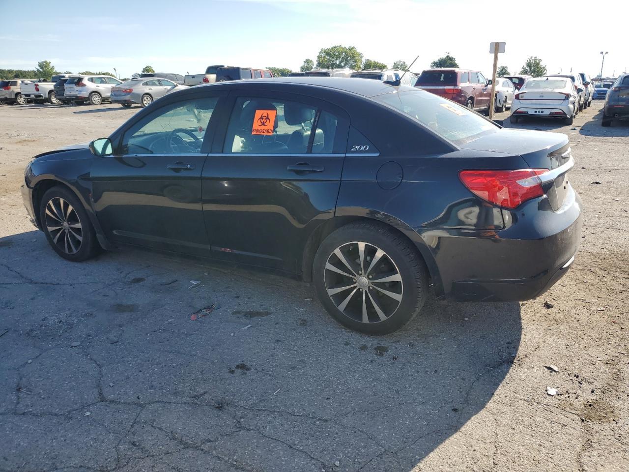 2011 Chrysler 200 S - Image 2