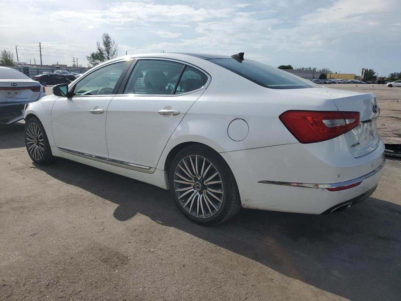 2014 Kia Cadenza Premium - Фото 2