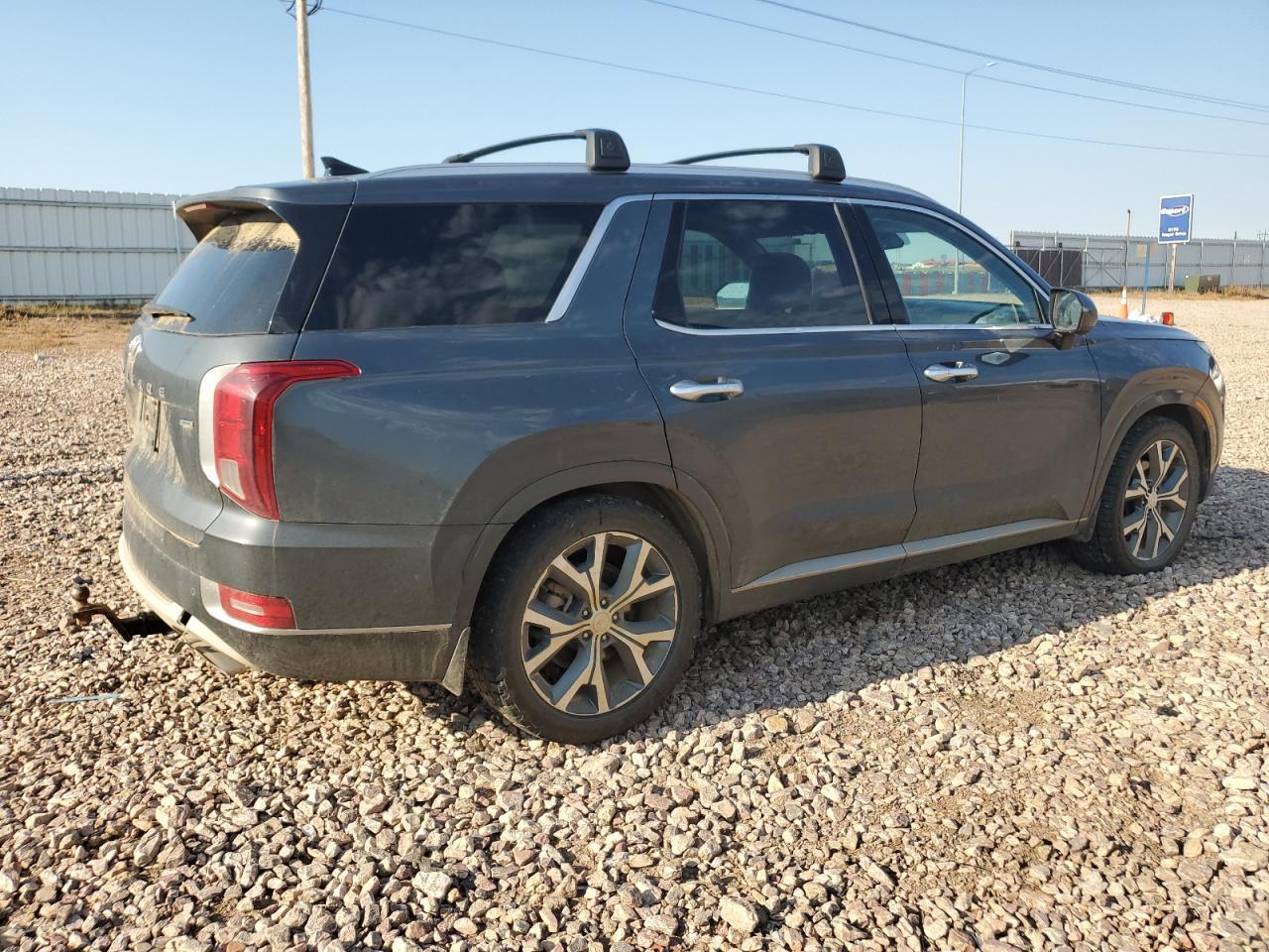 2021 Hyundai Palisade Limited - Image 3