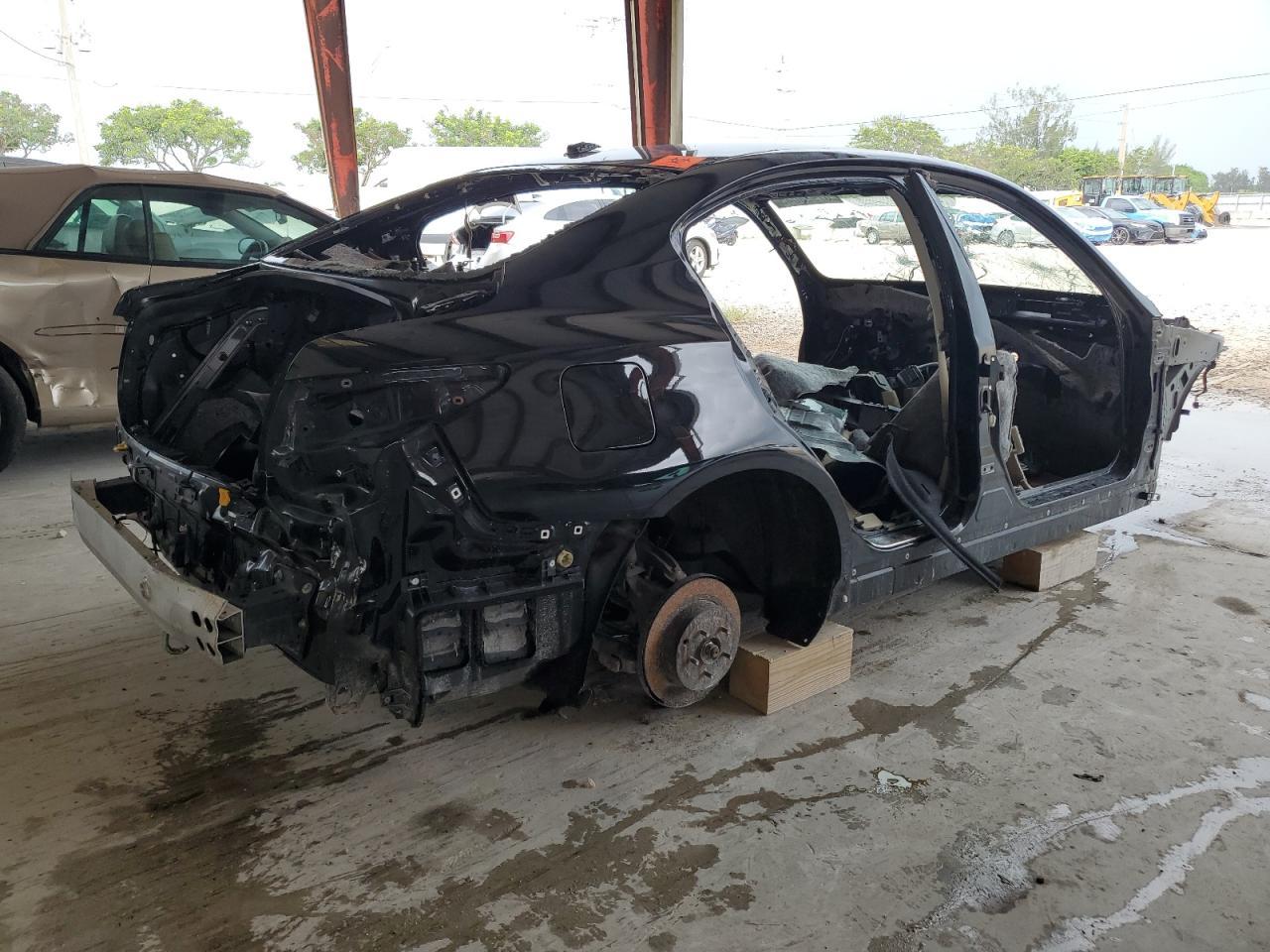 2016 Infiniti Q50 Premium - Image 3