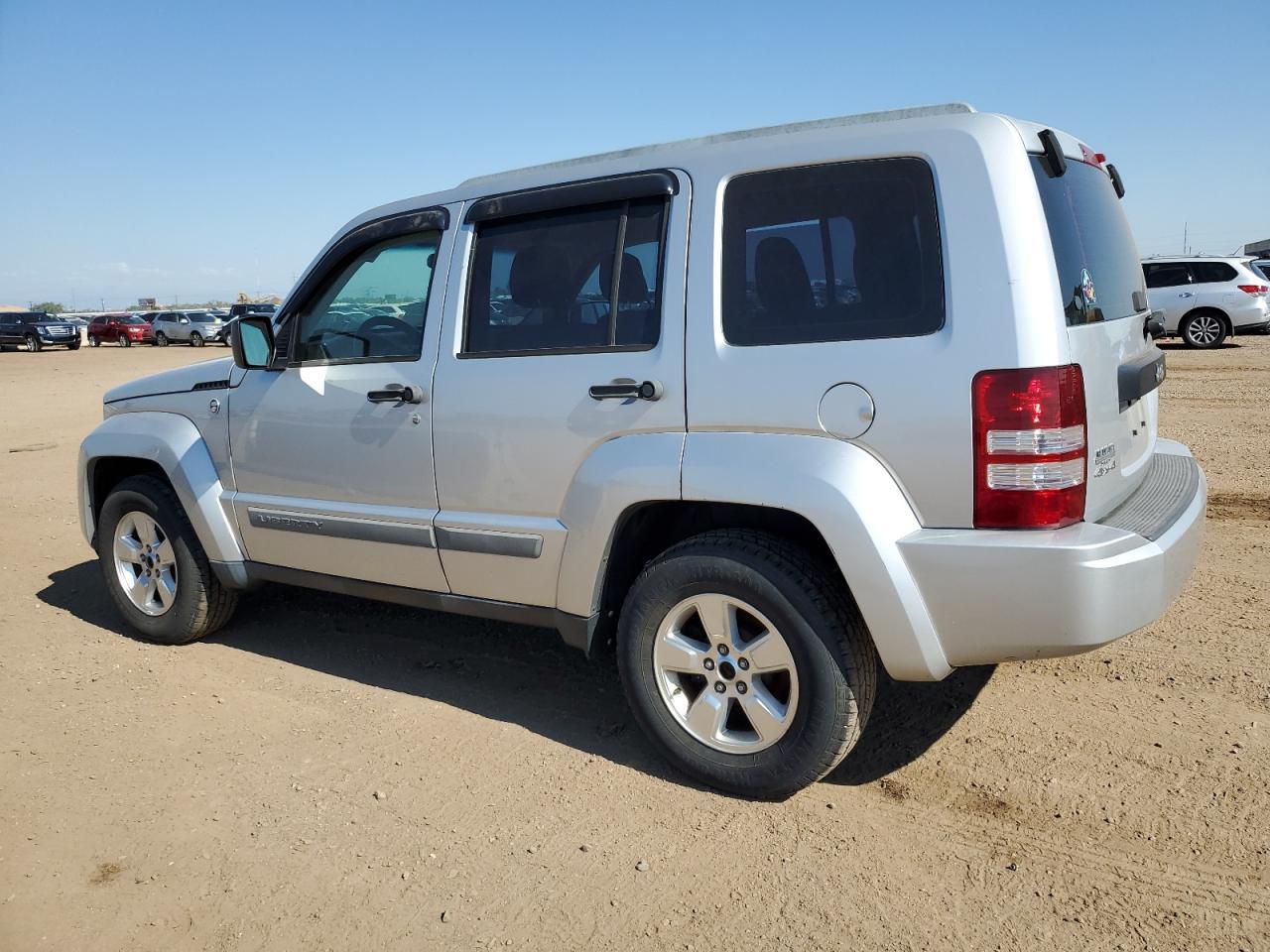 2012 Jeep Liberty Sport - Фото 2