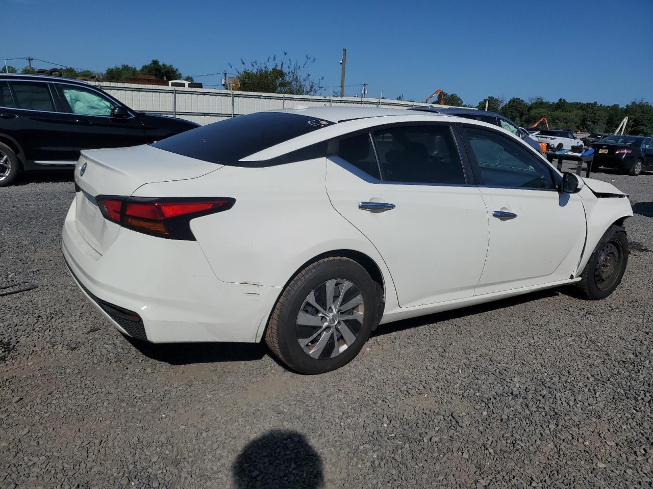 2020 Nissan Altima S - Фото 3