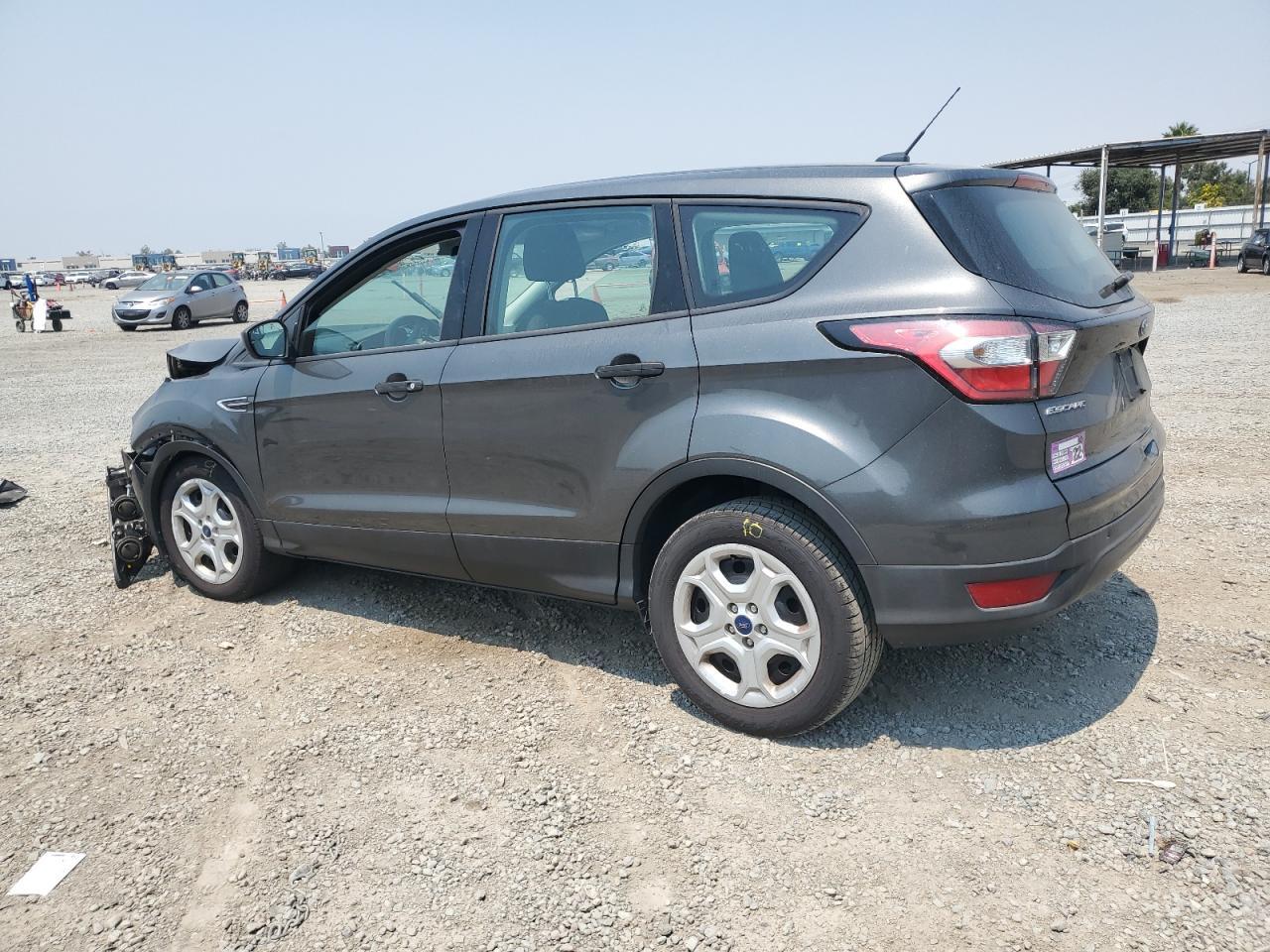 2017 Ford Escape S - Фото 2