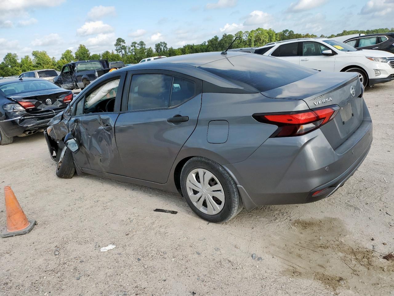 2020 Nissan Versa S - Image 2