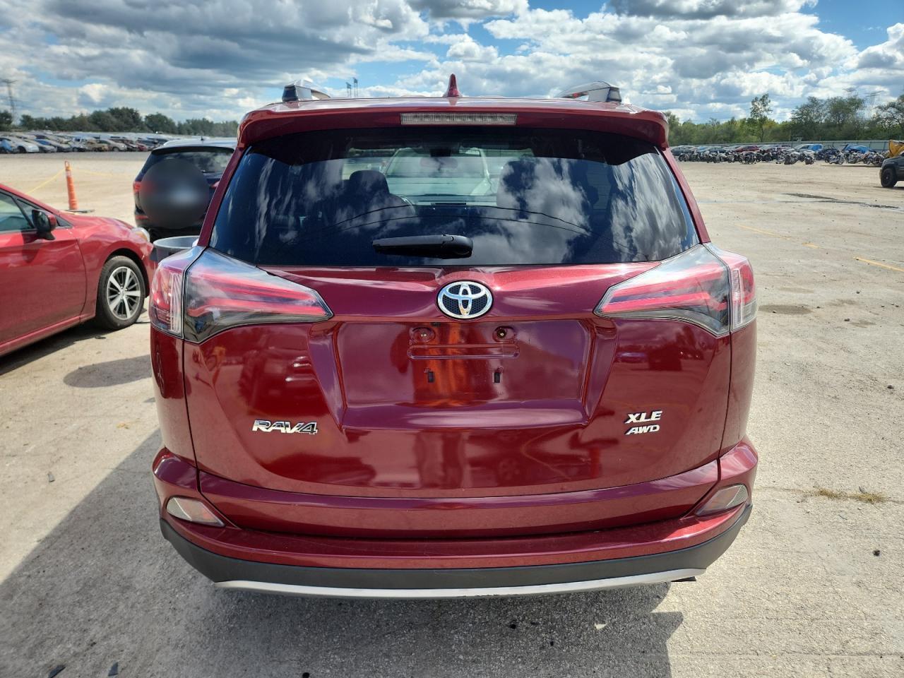 2018 Toyota Rav4 Adventure - Фото 6