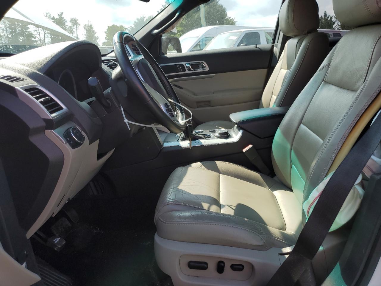 2011 Ford Explorer Xlt - Image 7