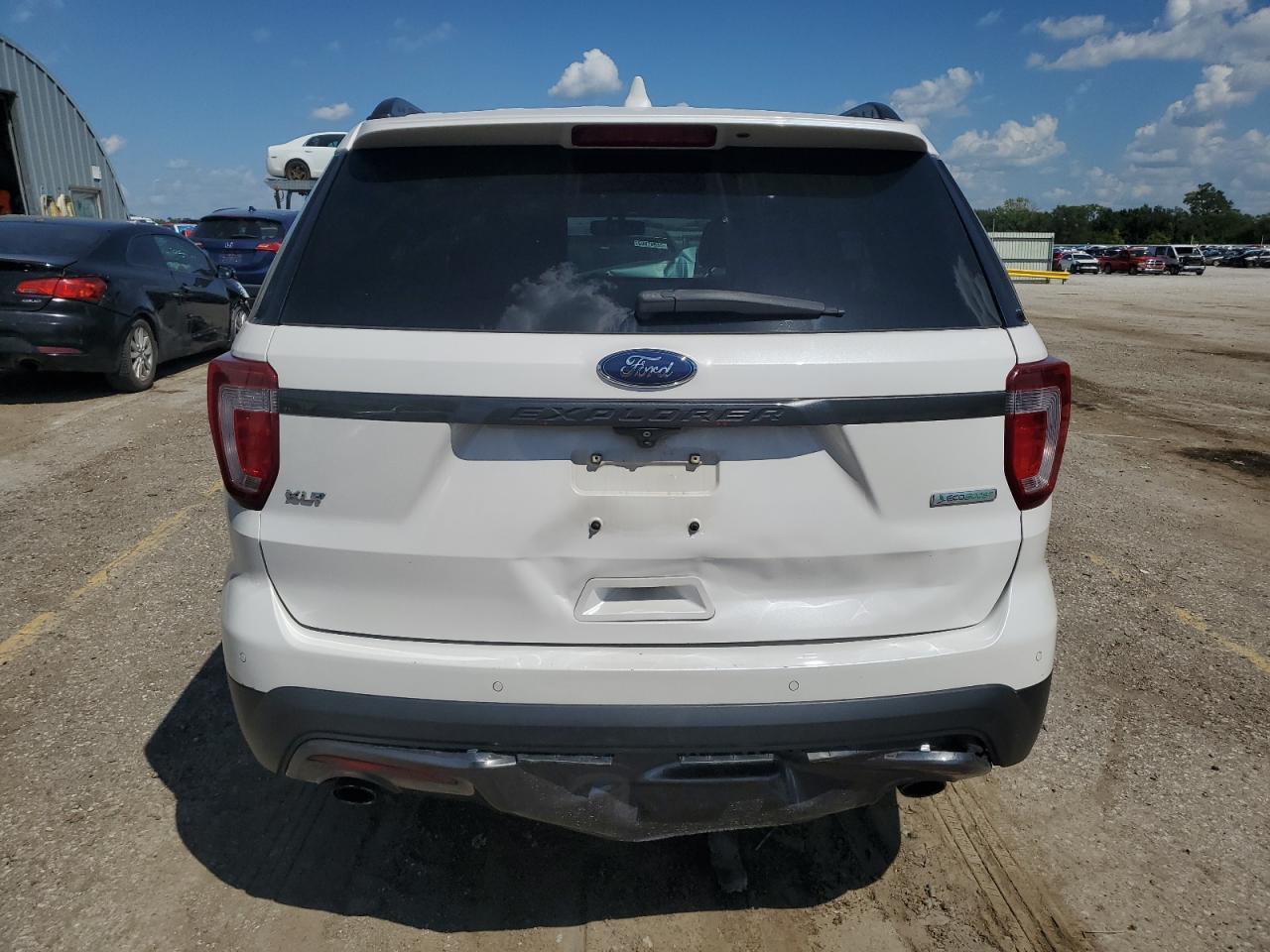 2017 Ford Explorer Xlt - Image 6