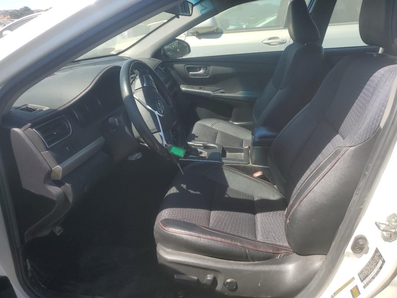 2015 Toyota Camry Le - Фото 7