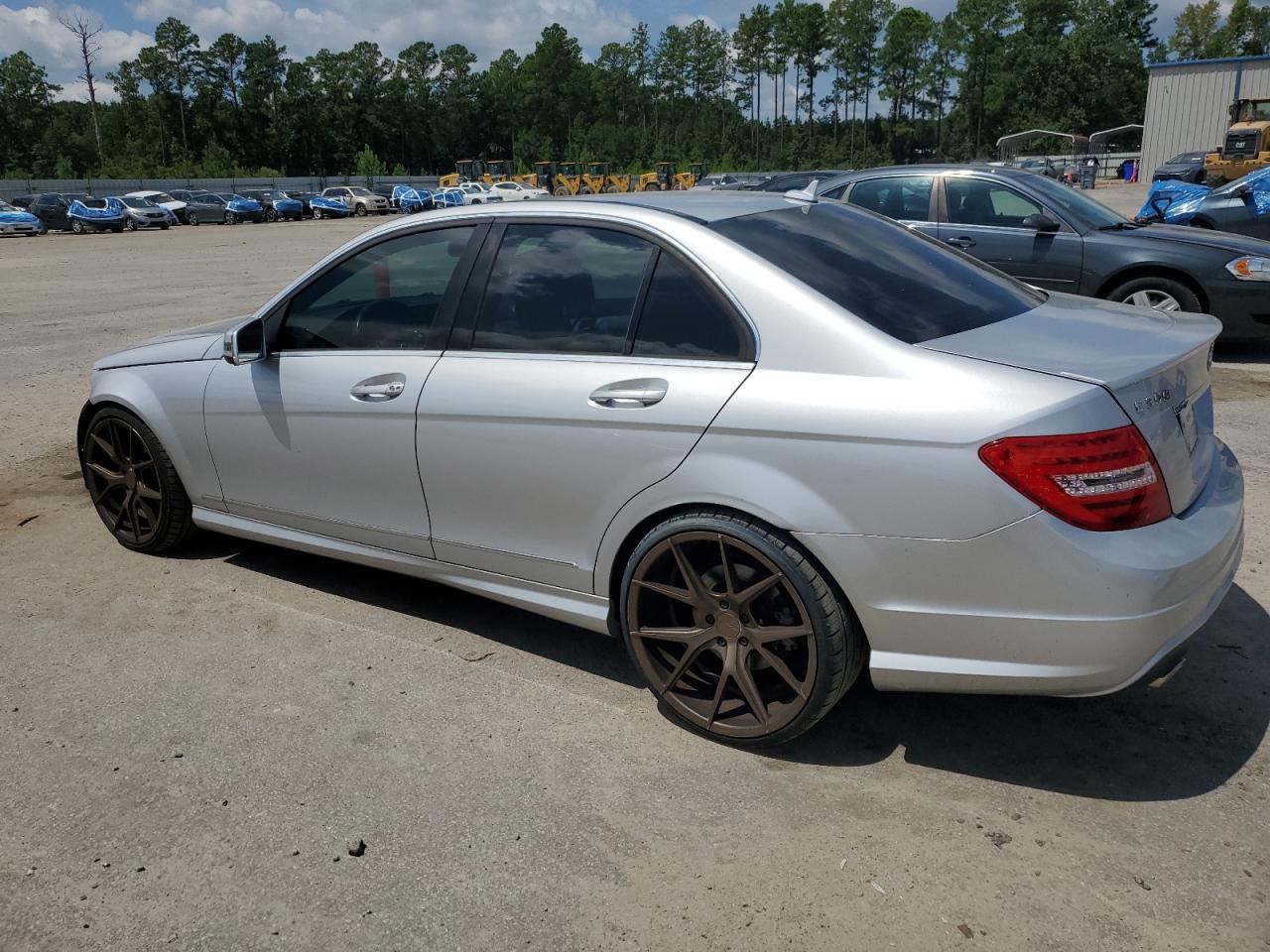 2013 Mercedes-Benz C 300 4Matic - Фото 2