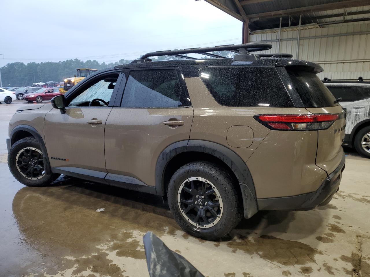 2024 Nissan Pathfinder Rock Creek - Фото 2