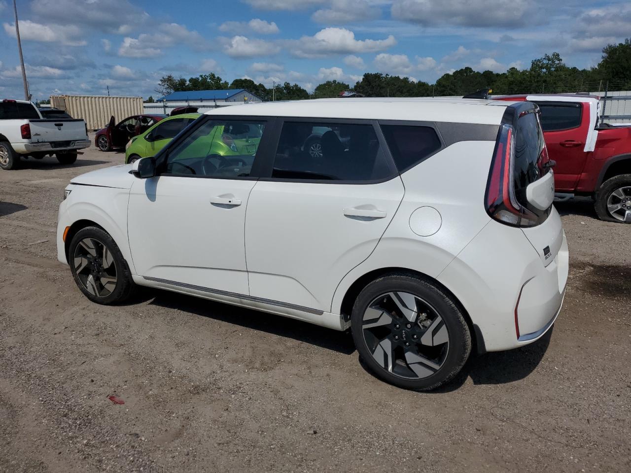 2025 Kia Soul Gt Line - Image 2