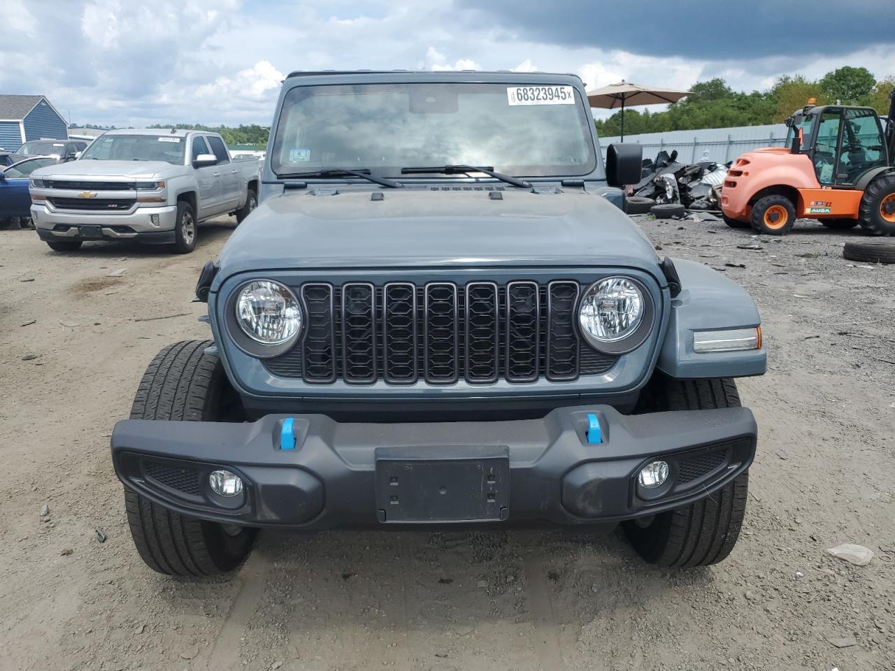 2024 Jeep Wrangler 4Xe - Image 5