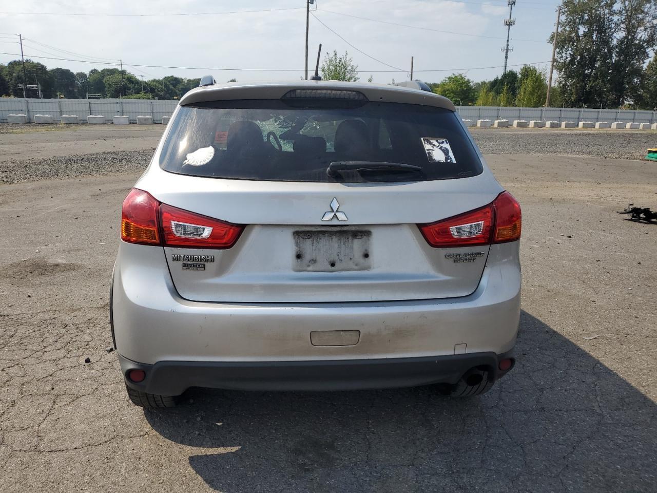 2013 Mitsubishi Outlander Sport Le - Фото 6