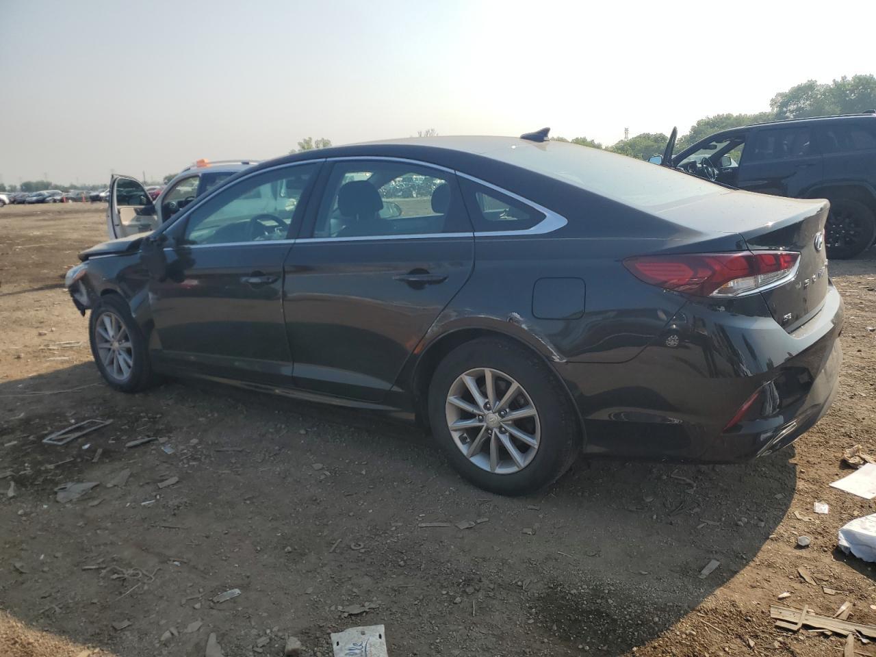 2019 Hyundai Sonata Se - Фото 2