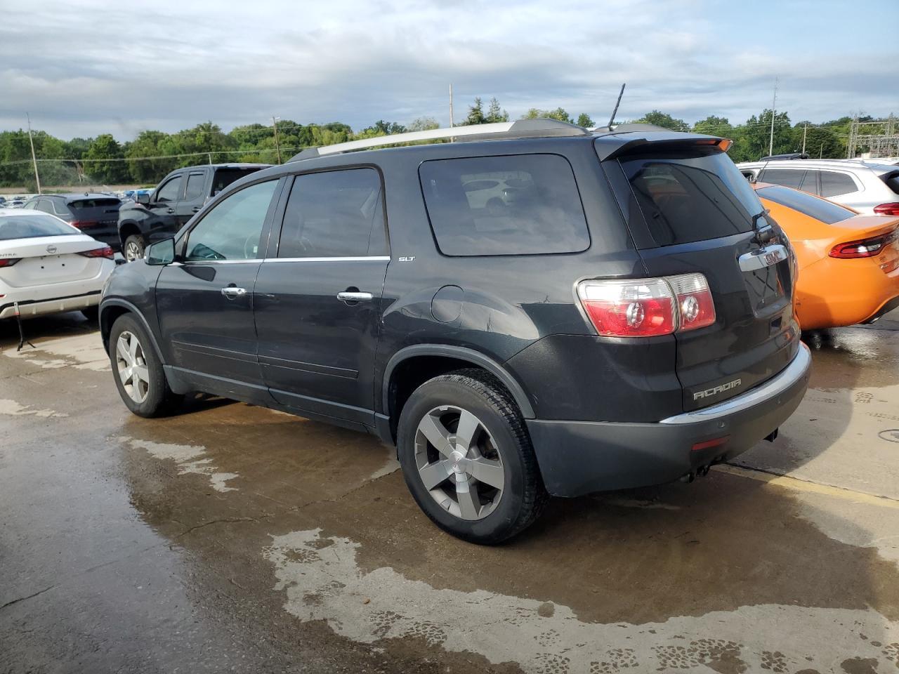 2011 GMC Acadia Slt-1 - Image 2