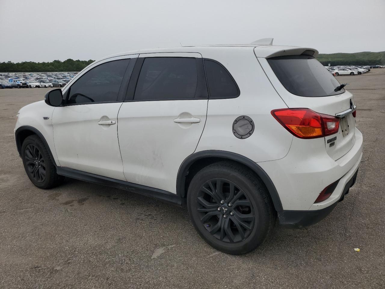 2018 Mitsubishi Outlander Sport Es - Image 2