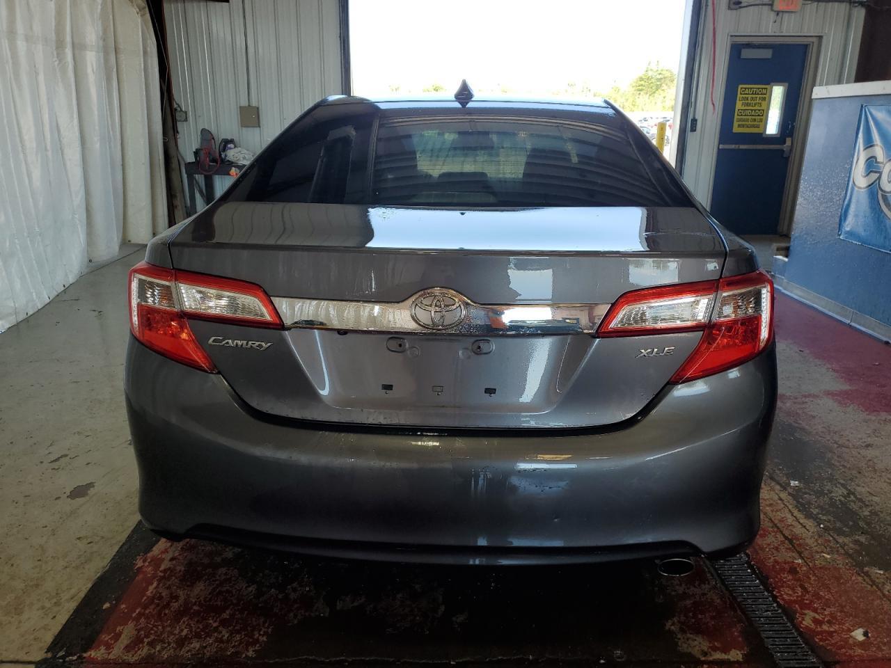 2014 Toyota Camry L - Image 6